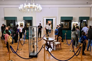 Peste 26.000 vizitatori au participat în spaţiile deschise de Muzeul Naţional Brukenthal la „Noaptea Muzeelor” - FOTO
