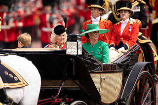 Kate Middleton va lipsi de la ceremoniile „Trooping the Colour”
