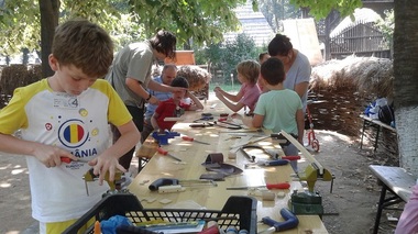 Tabăra de creaţie „Vara pe uliţă” de la Muzeul Naţional al Satului "Dimitrie Gusti" are loc între 8 iulie şi 2 august
