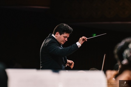 Cristian Măcelaru va dirija Orchestra Naţională a Franţei la ceremonia de deschiderea a Jocurilor Olimpice de la Paris