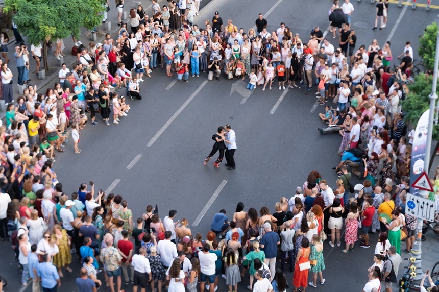 Cel mai mare dans colectiv organizat în Bucureşti va avea loc de Noaptea Dansului, pe Calea Victoriei