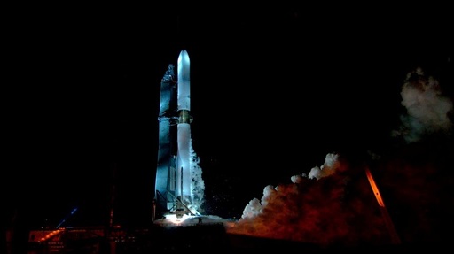 Compania spaţială a lui Jeff Bezos se pregăteşte pentru primul zbor al lansatorului său cu încărcătură grea