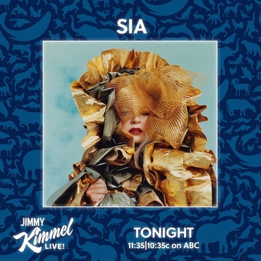 Artiştii SIA şi Peter Gabriel, într-o campanie pentru un ONG prezent şi în România. Humane World for Animals a dus la interzicerea fermelor de blănuri în 2024 - VIDEO