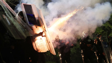 Aproape 1.500 de persoane au fost reţinute în Turcia, inclusiv un jurnalist AFP, în timp ce protestatarii sfidează represiunea