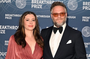 O critică acerbă a actorului Seth Rogen privind sprijinul Silicon Valley pentru Trump a fost eliminată din videoclipul oficial de la gala Premiilor Breakthrough