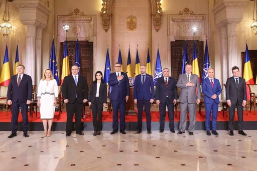 Aproape 1.300.000 de telespectatori au urmărit dezbaterea "Un preşedinte pentru România", pe toate posturile care au preluat emisia TVR
