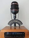 Confuzie în jurul reluării emisiei postului internaţional de radio Vocea Americii