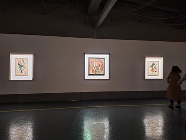 Sezonul primăvară-vară la Muzeul Naţional de Artă Contemporană a fost deschis. Trei picturi ale artistului rus Kazimir Malevich, în expoziţia „Supravieţuiri”/ FOTO