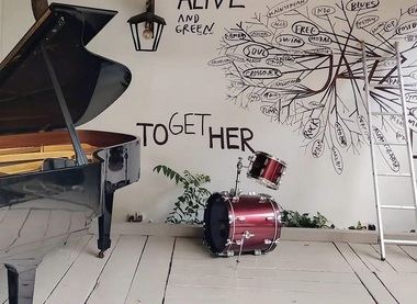 Cel mai vechi club de jazz din România postdecembristă va găzdui concerte în aer liber cu 23 de artişti străini şi români, între 12 şi 15 iunie