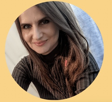Scriitoarea Cătălina Florina Florescu, stabilită de peste două decenii în SUA, lansează un volum despre discriminare, traumă şi puterea vindecătoare a teatrului scris de femei