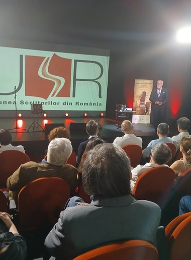 Nicolae Prelipceanu, distins cu Premiul Naţional al Uniunii Scriitorilor din România. Laureaţi: Gabriela Gheorghişor, Bogdan Alexandru Stănescu, Marta Petreu, Liviu Franga, Alex Moldovan