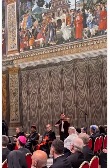 „Anul Cardinal Iuliu Hossu” - Alexandru Tomescu a interpretat „Balada” lui Ciprian Porumbescu, la Vatican, în prezenţa Papei Leon - VIDEO