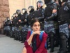 O membră a grupului Pussy Riot "se întoarce" în celulă, pentru a avertiza asupra răspândirii autoritarismului