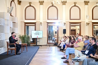 Actorii Bill Murray şi Kathleen Turner, scriitorul Wole Soyinka sau regizorii Alain Platel şi Alexis Michalik, la Conferinţele FITS 2025