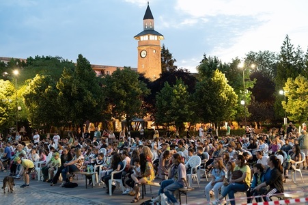 Giurgiu, oraşul fără librărie şi cinematograf, găzduieşte festivalul Play, trei zile de film, joacă şi întâlniri creative pentru copii şi adolescenţi