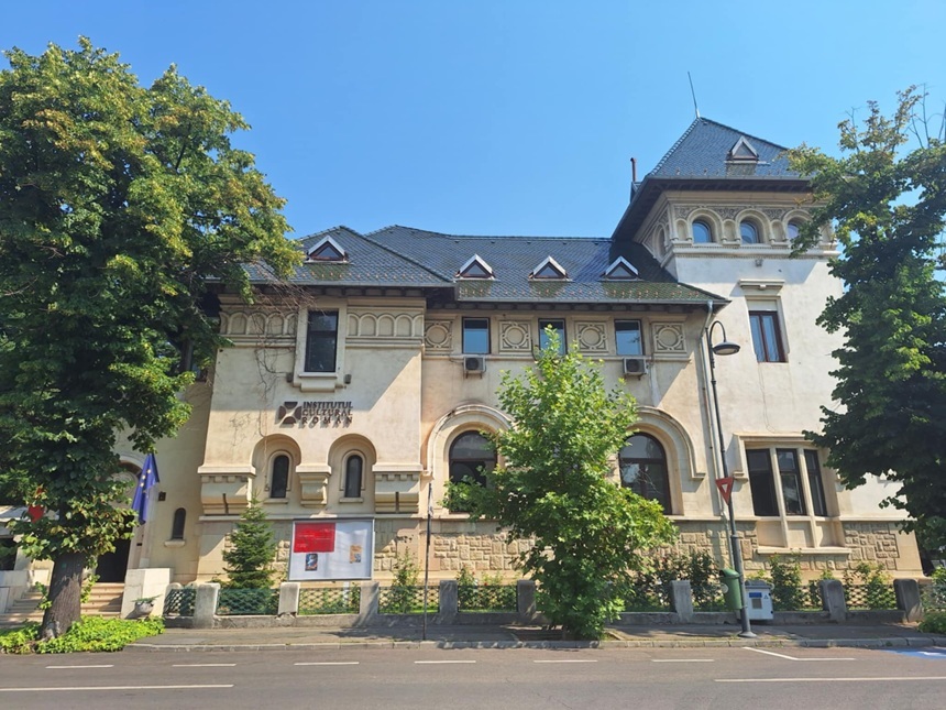 Institutul Cultural Român împlineşte 22 de ani de la înfiinţare. Jicman: „La mulţi ani tuturor creatorilor care duc cultura română mai departe în lume!”. Radu Vancu: „E miraculos că reuşeşte să exporte cultura română”