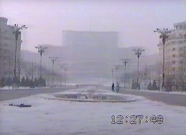 Muzeul Memoriei - Bucureştiul anului 1989 filmat cu camera ascunsă, într-un mini-documentar care poate fi văzut pe YouTube - VIDEO