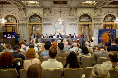 Primarul Capitalei, îndemn pentru tineri să participe „în număr cât mai mare” la ediţia specială a Festivalului „George Enescu”, cel mai important eveniment cultural al anului/ Acces gratuit la evenimentele dedicate tinerilor