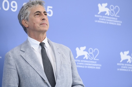 Alexander Payne a răspuns criticilor privind neacordarea Leului de Aur filmului „Voice of Hind Rajab” şi a respins afirmaţia că un membru al juriului ar fi ameninţat că va demisiona: „Nu credeţi tot ce citiţi online”