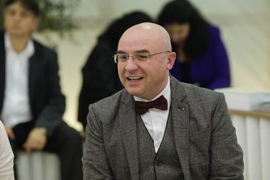 INTERVIU - Mihai Mitrică, directorul Asociaţiei Editorilor: Citim cel mai puţin din UE. Avem o piaţă de 60 de milioane de euro pe an, cât Bulgaria, cu populaţie de trei ori mai mică. Cifrele sunt îngrozitoare