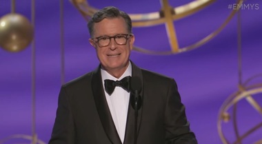 Stephen Colbert, la gala Emmy, după ce show-ul său a fost anulat de CBS: „Rămâneţi puternici, fiţi curajoşi” - VIDEO