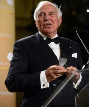 Ioan Holender va dezvolta un festival internaţional de muzică clasică la Cazinoul din Constanţa