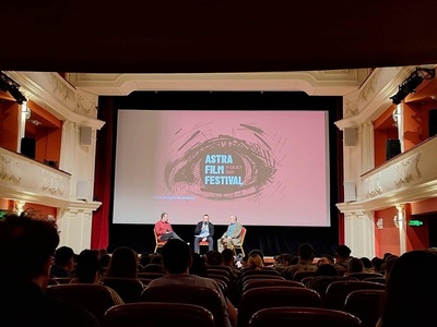 Războiul, văzut la Astra Film Festival. Hari Bucur-Marcu: „Preşedintele Trump e corect când spune că războiul din Ucraina nu trebuia să înceapă, pentru că nu are nicio noimă/ România nu are niciun fel de viziune despre sine”