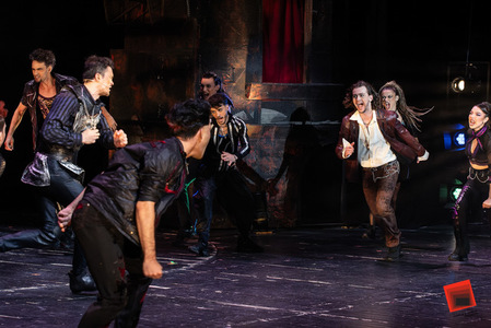 Patru noi reprezentaţii ale musicalului „Romeo şi Julieta”, pe scena Teatrului de Operetă „Ion Dacian” 