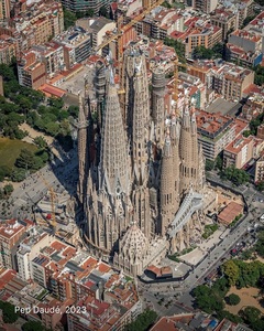 Sagrada Familia din Barcelona a devenit cea mai înaltă biserică din lume/ VIDEO