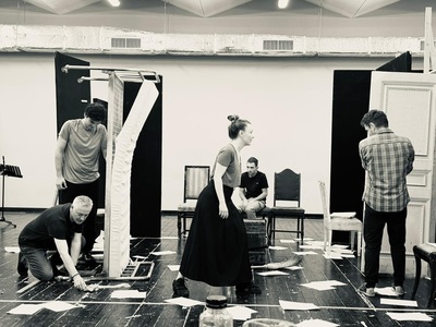 Regizorul Yuri Kordonsky revine în România şi montează „Metamorfoza” de Franz Kafka la Teatrul Excelsior