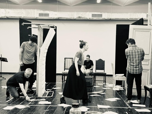 Regizorul Yuri Kordonsky revine în România şi montează „Metamorfoza” de Franz Kafka la Teatrul Excelsior