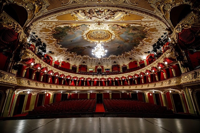 Investiţiile pentru 14 obiective prin proiectul „Temelii Culturale”, aprobate de preşedintele României. Muzeul „Brâncuşi”, Vila Reginei Maria şi Opera din Iaşi vor fi modernizate