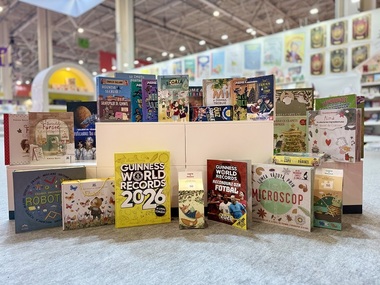 Editura DPH la Gaudeamus 2025 - Cărţile cu tematică de Crăciun şi poveştile ilustrate, seriile de aventură, cărţile despre emoţii, benzile desenate educaţionale, în topul vânzărilor