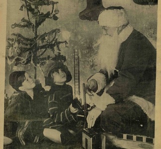 DOCUMENTAR - Crăciunul în Bucureşti, odinioară… Concursuri de datini româneşti, serbări, ajutoare pentru funcţionarii merituoşi, aprovizionarea cu carne şi îngrăşarea porcilor erau consemnate în gazetele vremii/ FOTO