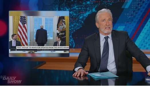 Jon Stewart, în emisiunea „The Daily Show”: „Ce naiba se întâmplă în ţara asta?: De la Minnesota, la Venezuela, la Iran” - VIDEO