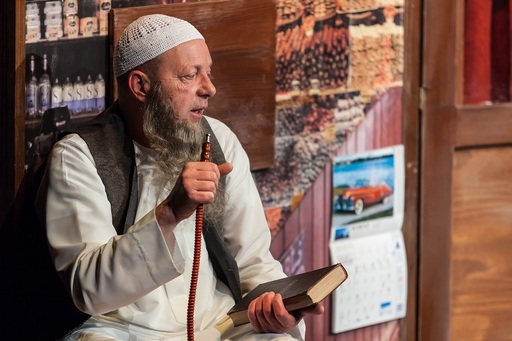 "Domnul Ibrahim şi florile din Coran", un spectacol despre compasiune care rămâne actual, de 10 ani la Teatrul Metropolis
