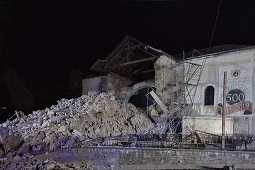 Ministerul Culturii, despre biserica prăbuşită în Sălaj: Parohia Reformată derulează un proiect de reabilitare a monumentului, în valoare de aproximativ 10 milioane lei / Zona era delimitată ca şantier / Se verifică inclusiv modul de executare a lucrărilo