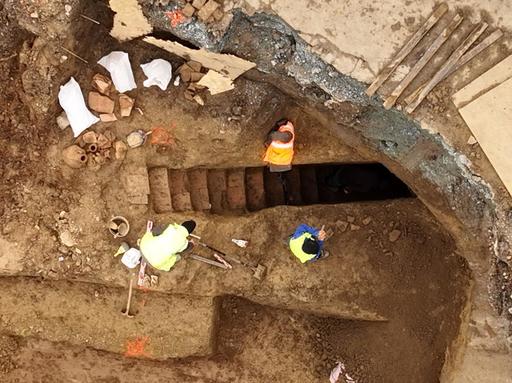 Constanţa: Primarul Vergil Chiţac a anunţat că lucrările de modernizare de la Spitalul de Boli Infecţioase sunt în întârziere din cauza etapei de cercetare arheologică / El ameninţă cu acţiuni penale şi civile pentru recuperarea prejudiciului