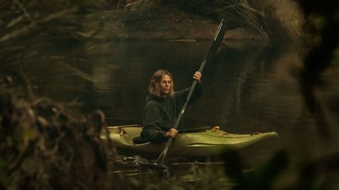 Noutăţile de aprilie pe Netflix - "Apex", un film despre supravieţuire şi curaj cu Charlize Theron, sezonul 2 din "BEEF", documentarul "Ronaldinho: The One and Only" - VIDEO