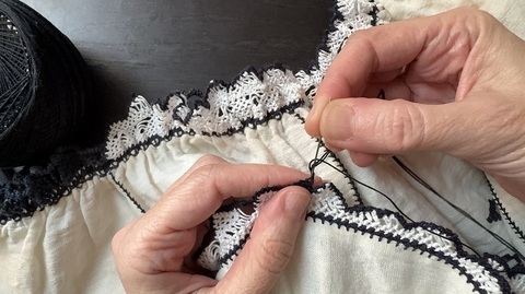 România, alături de Albania şi Turcia, a depus dosarul multinaţional „Oya/ Găteala tivurilor, practica tradiţională de înfrumuseţare”, pentru înscrierea în Lista patrimoniului UNESCO