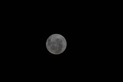 În drum spre Lună, astronauţii navei Artemis îi întrezăresc deja misterele/ O nouă imagine din spaţiu - FOTO/ VIDEO