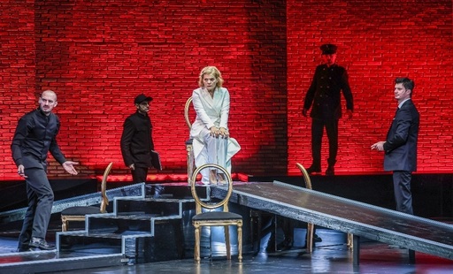 Spectacolul „Mary Stuart”, în regia lui Andrei Şerban, invitat oficial la cea de-a 13-a ediţie a Madach International Theatre Meeting de la Budapesta