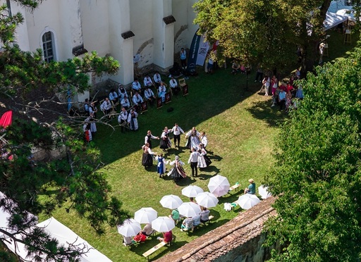 „Dor de Transilvania”, tema Festivalului Haferland 2026 - Parada fanfarelor săseşti, prezentarea unei şure de piatră la Archita şi concert de jazz la Cetatea Rupea/ Mesajul Nadiei Comăneci