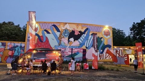 Caravana9 - Turneu cultural prin 10 oraşe şi staţiuni balneare din România