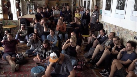 Astra Film Festival - 12 feluri de a privi prezentul/ Filme despre familie, memorie şi locurile în care trăim, război, tehnologie, putere