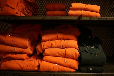 Postul de televiziune Crime + Investigation va difuza un nou serial documentar, dedicat vieţii în închisoare