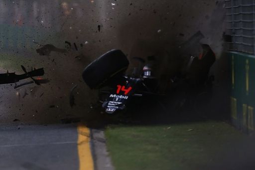 Alonso despre accidentul de la Melbourne: Vedeam cerul, pământul, cerul, pământul, nu mai ştiam unde sunt