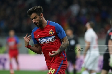 Dinamo a remizat cu Steaua, scor 2-2, şi s-a calificat în finala Cupei României - FOTO