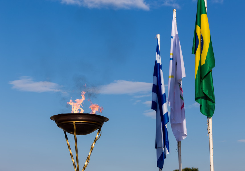 Flacăra olimpică a ajuns în Brazilia
