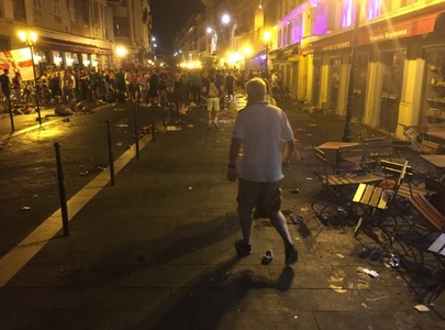 Opt persoane au fost rănite în violenţe între un grup de francezi şi mai mulţi fani nord-irlandezi, la Nisa
